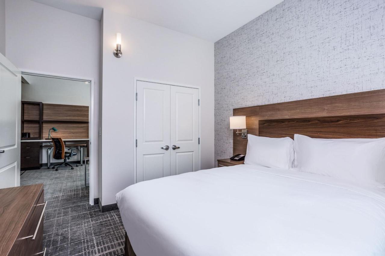 ทาวน์เพลส สวีท บาย แมริออท ชิคาโก วอคีแกน/เกอร์นี Hotel ภายนอก รูปภาพ